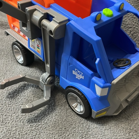 Jazwares Blippi Talking Recycling Truck Garbage Recycle 2020 Truck Only - Picture 2 of 6